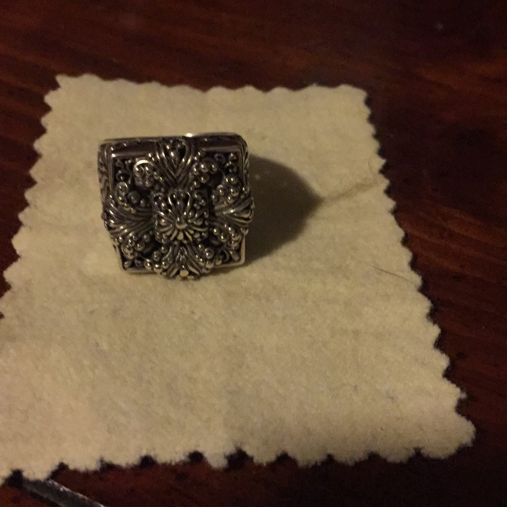 Flower Design SS Ring